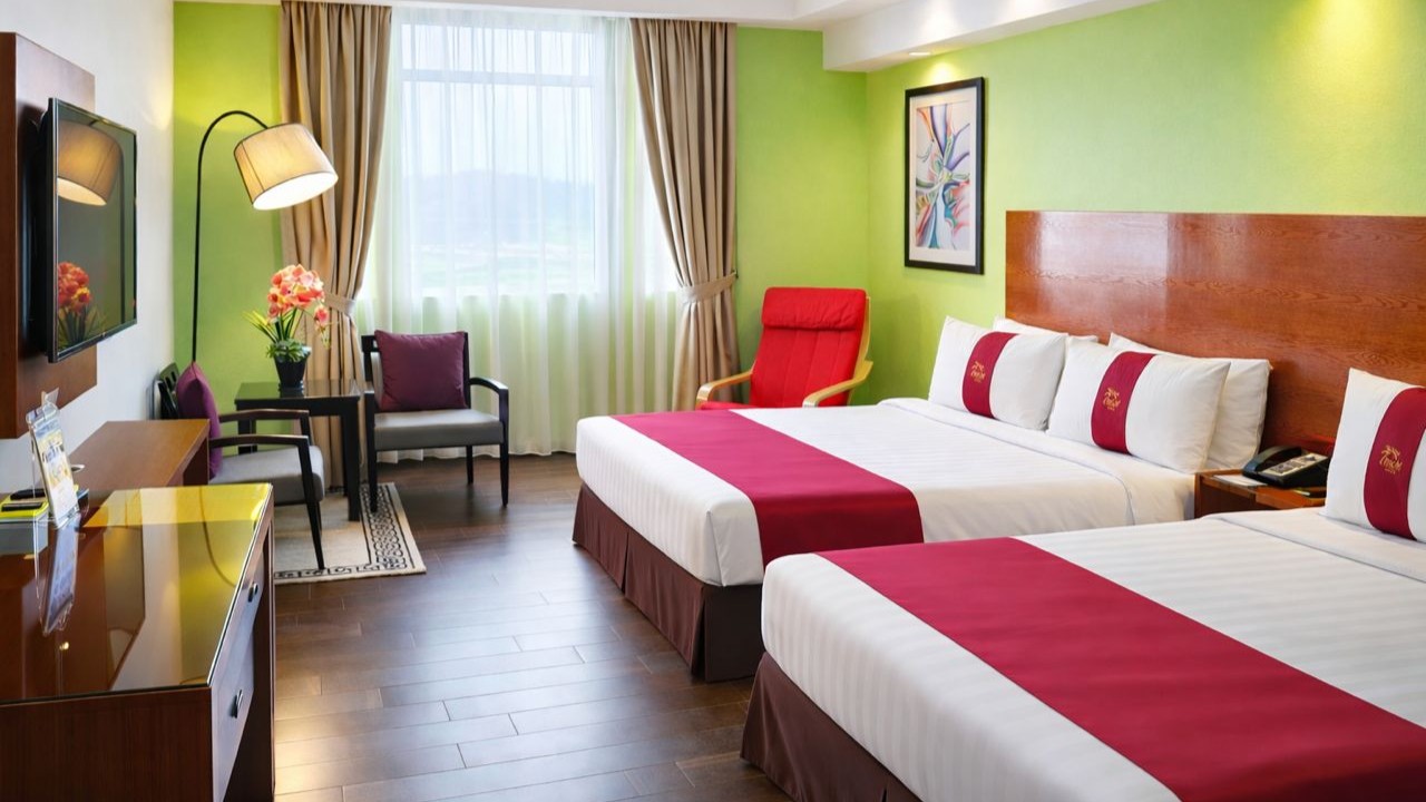 DELUXE ROOM