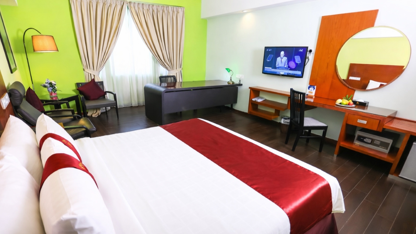 PREMIER ROOM